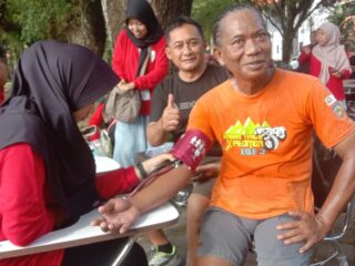 TBM VERTEX FK UNEJ Sumbangkan 102 Kantong Darah untuk PMI Jember